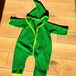 Zutano elf suit 3M , unisex great used condition